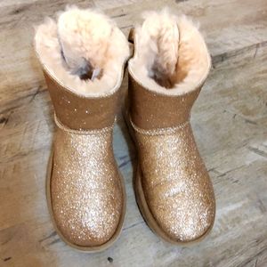 UGG Glitter boots with bow. Size 6, worn a couple of times. Super cute!
